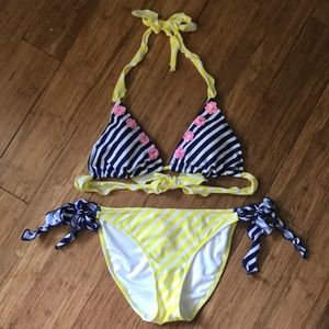 Victoria’s Secret Bikini 👙